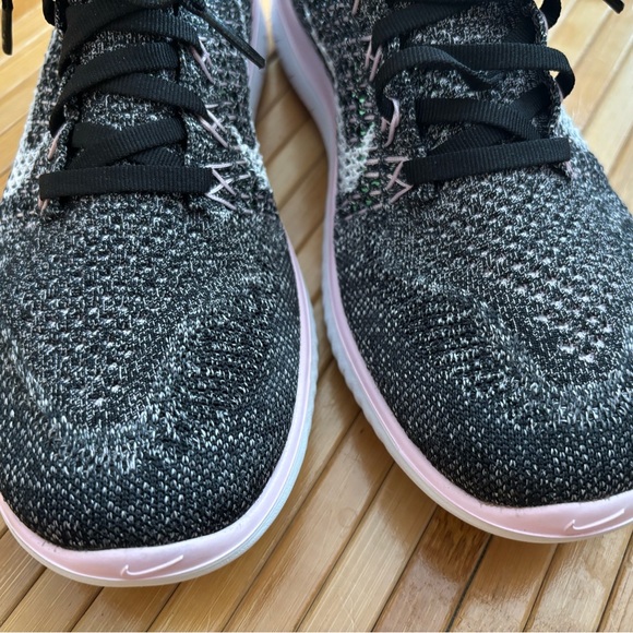 Nike women’s shoes size 8 - Picture 7 of 9